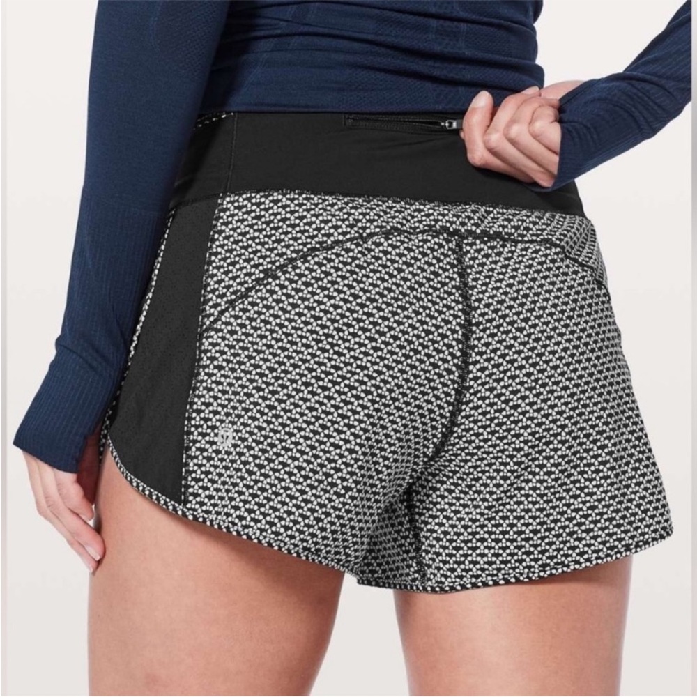 Lululemon Real Quick Short Perforated Monochromic Black 4